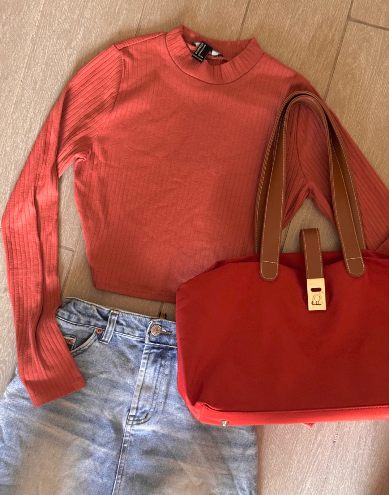 Tenue jupe haut sac