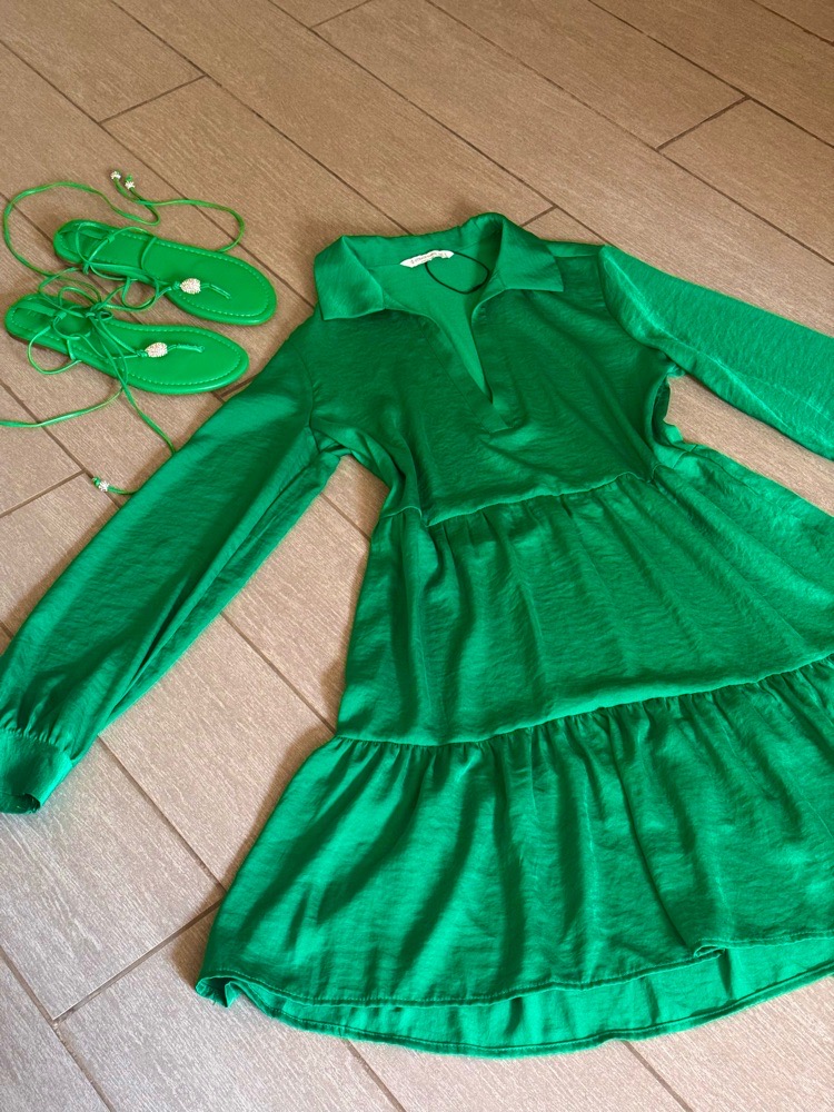 Robe stadivarius satiné + sandale INC