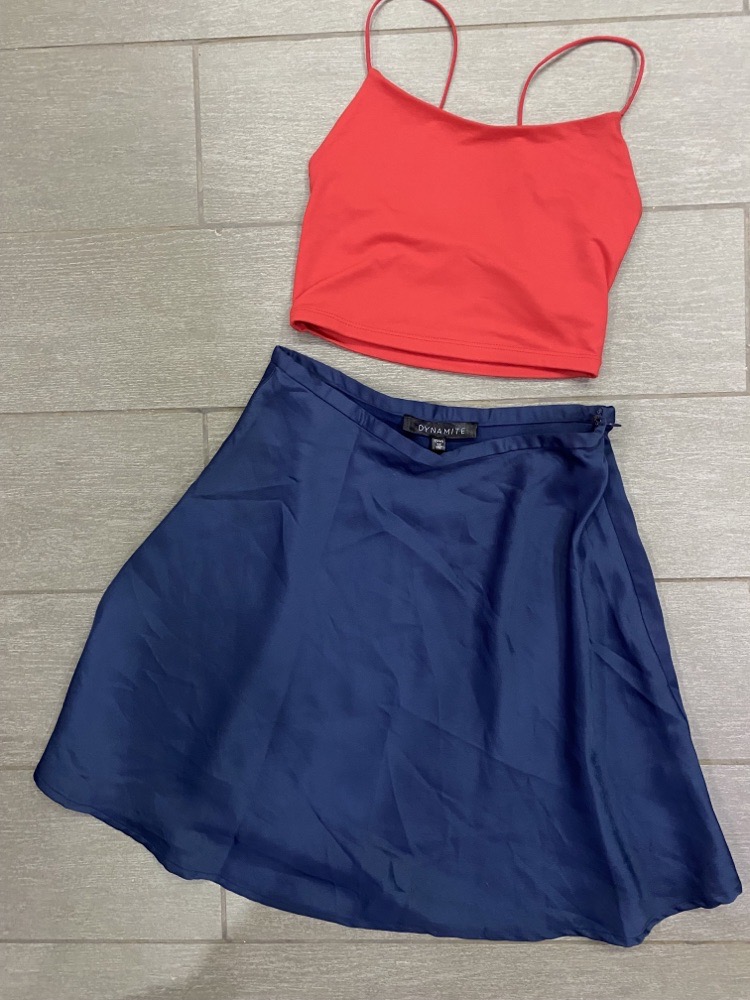 tenue jupe + crop bershka