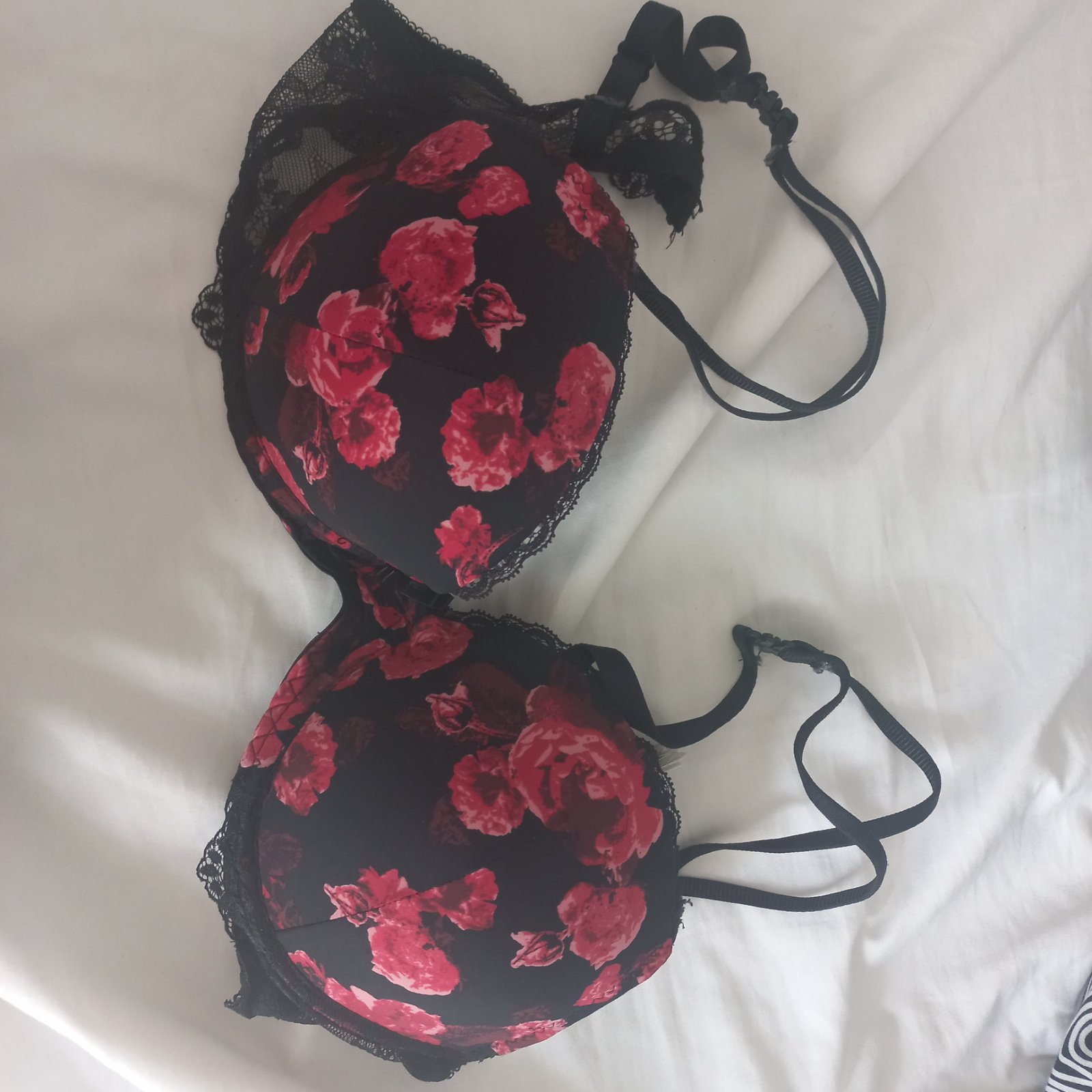 Soutien gorge avec fleurs