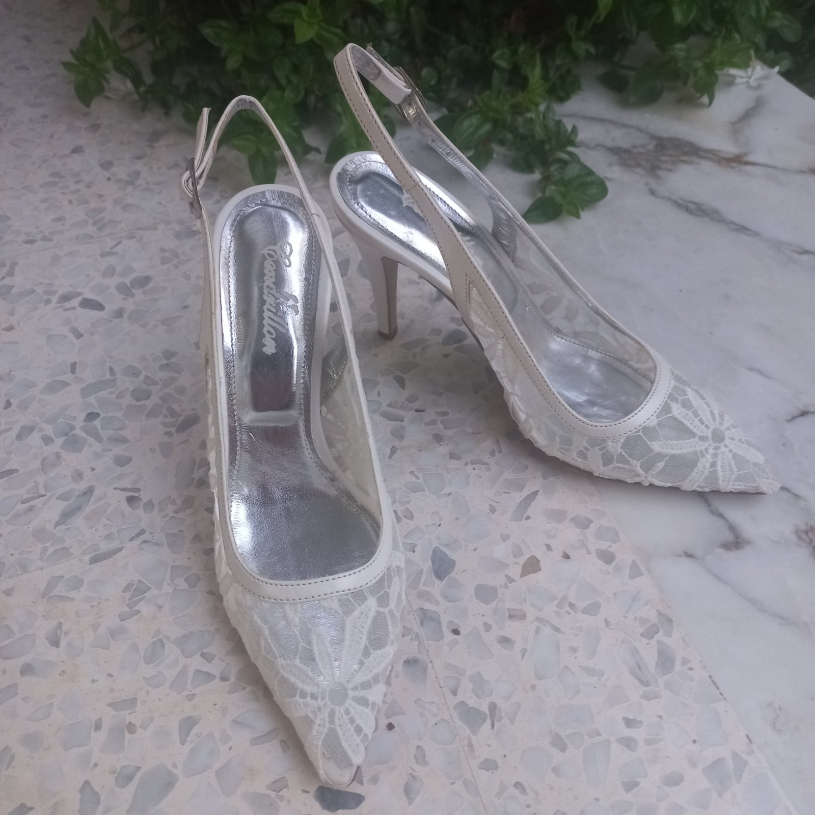 Chaussures blanc dentelle 
