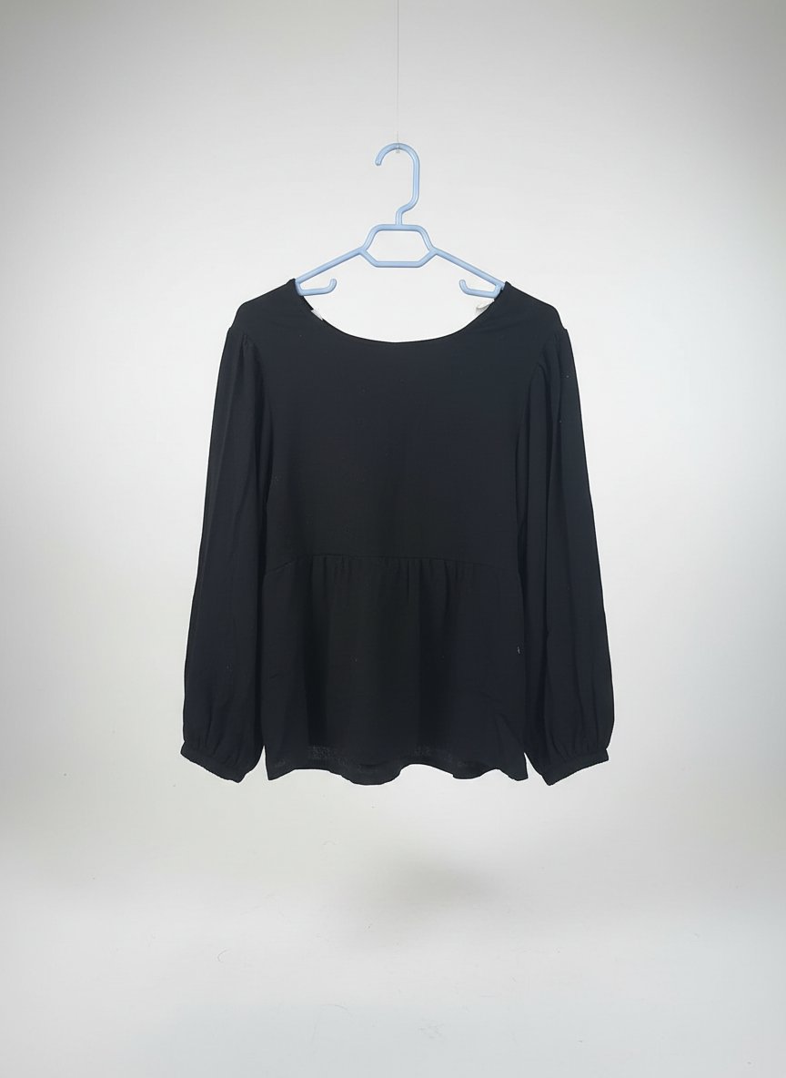Noir pull
