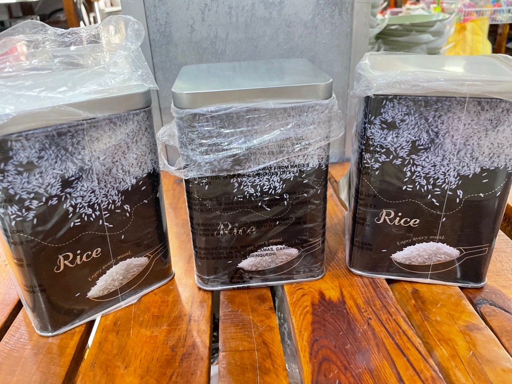 3 boites d'epice