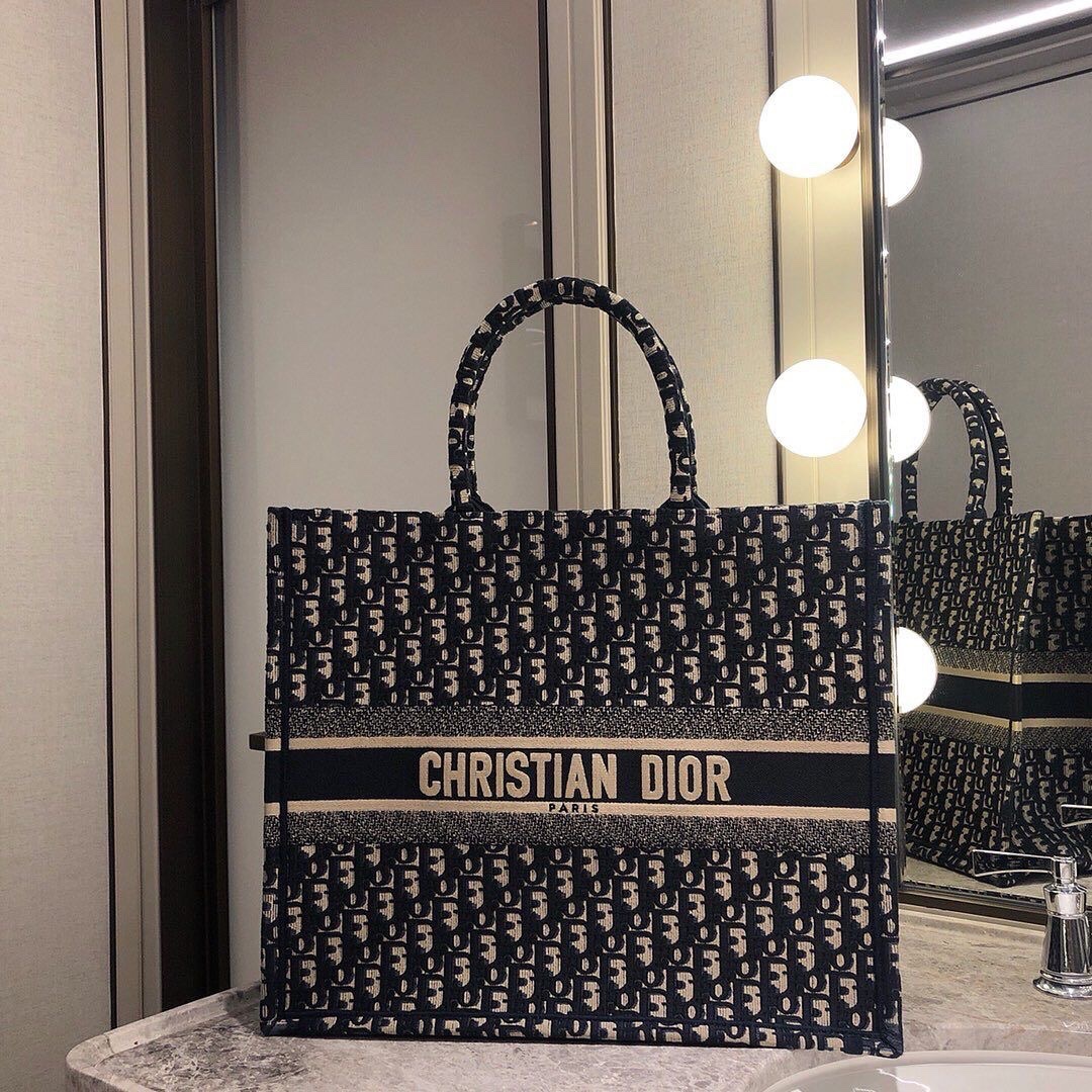 Sac dior