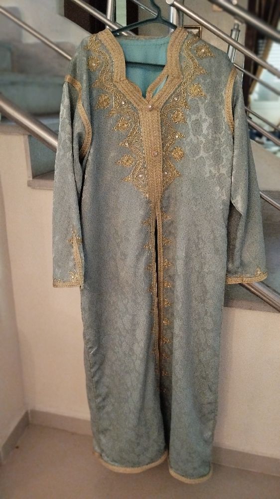 caftan en turquoise 