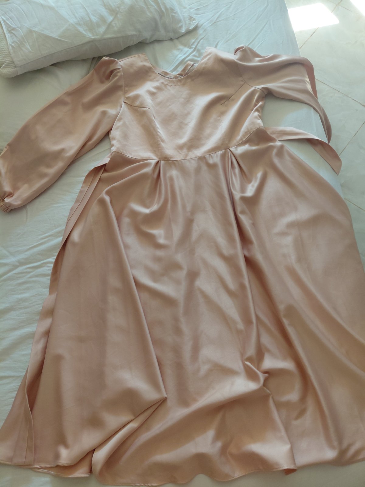 Robe simple satiné 