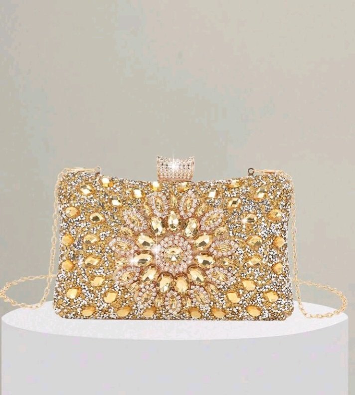 Pochette soirée avec bandoulière 