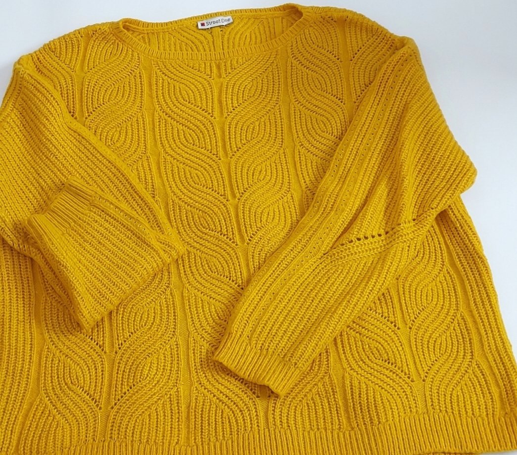 Pull jaune