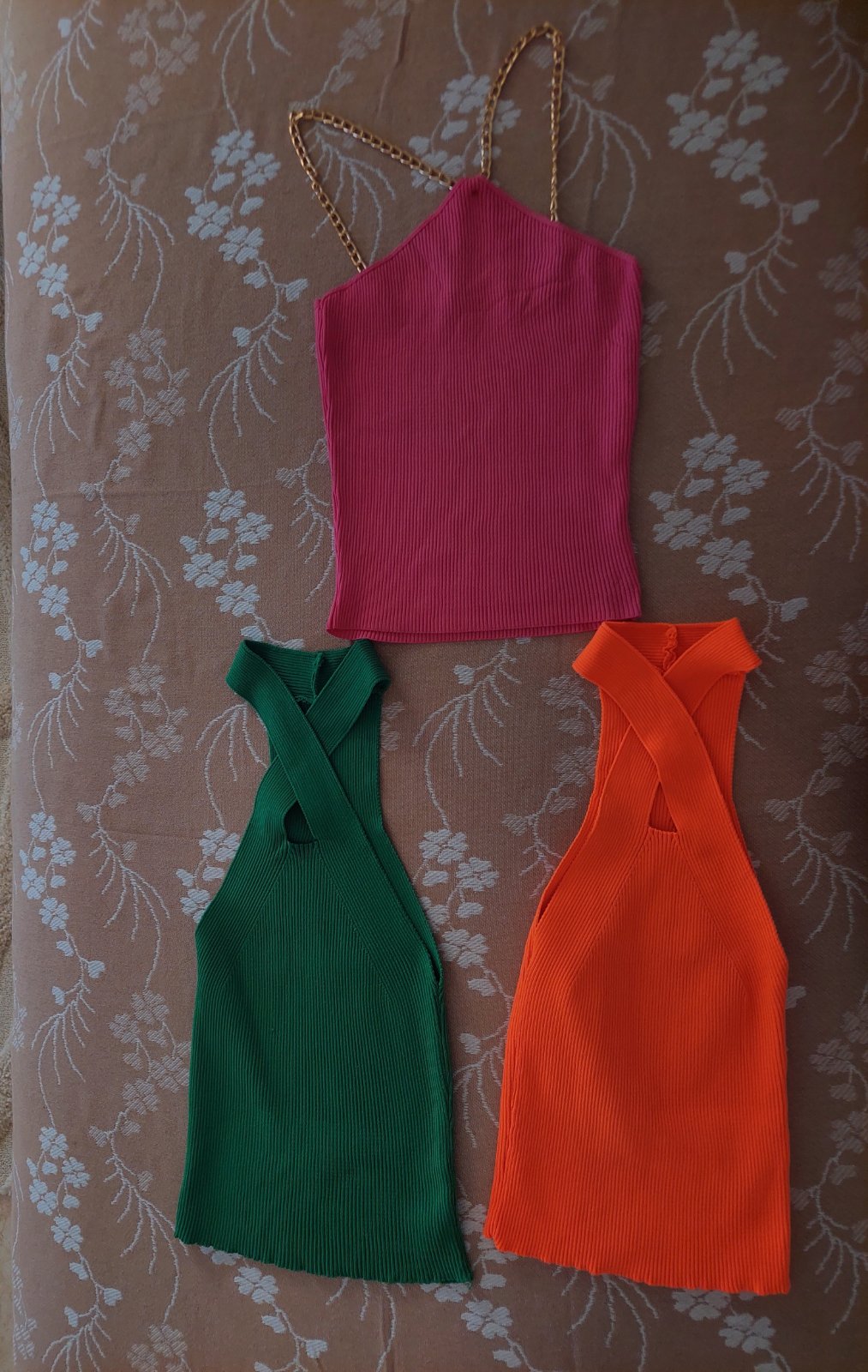 Lot de 3 top taille s/m 40 les trois 