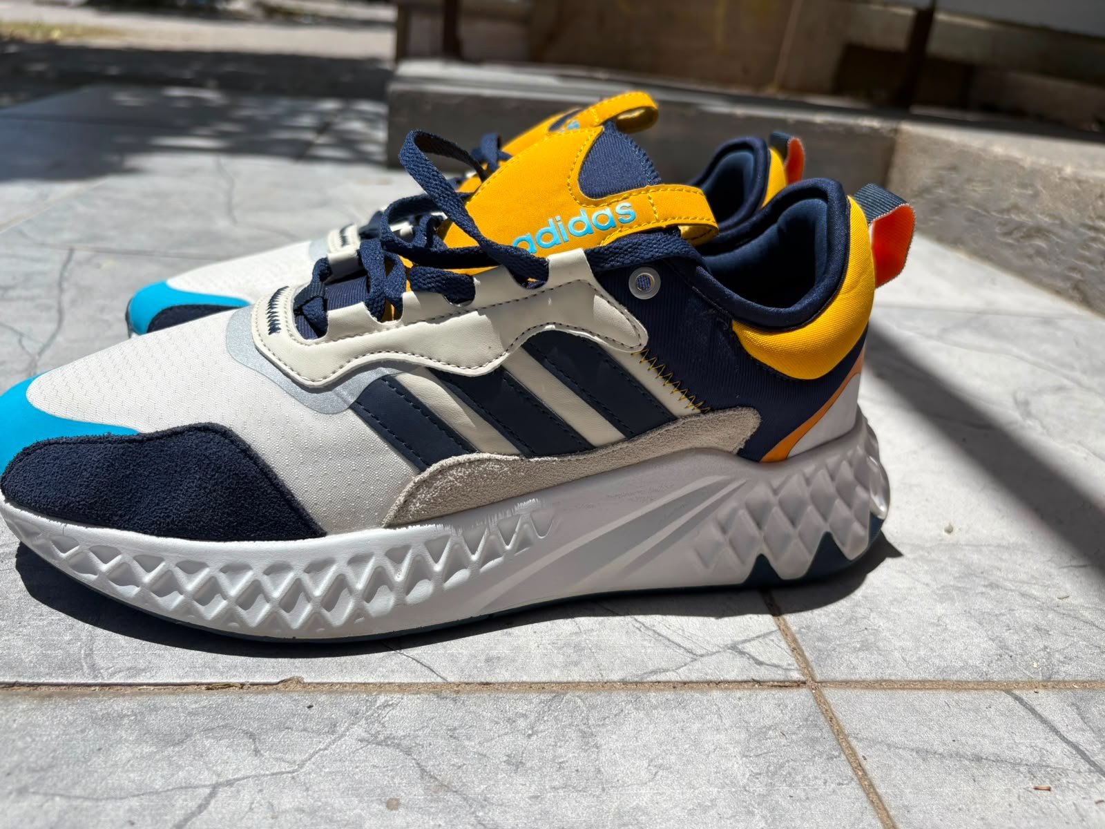 Adidas 