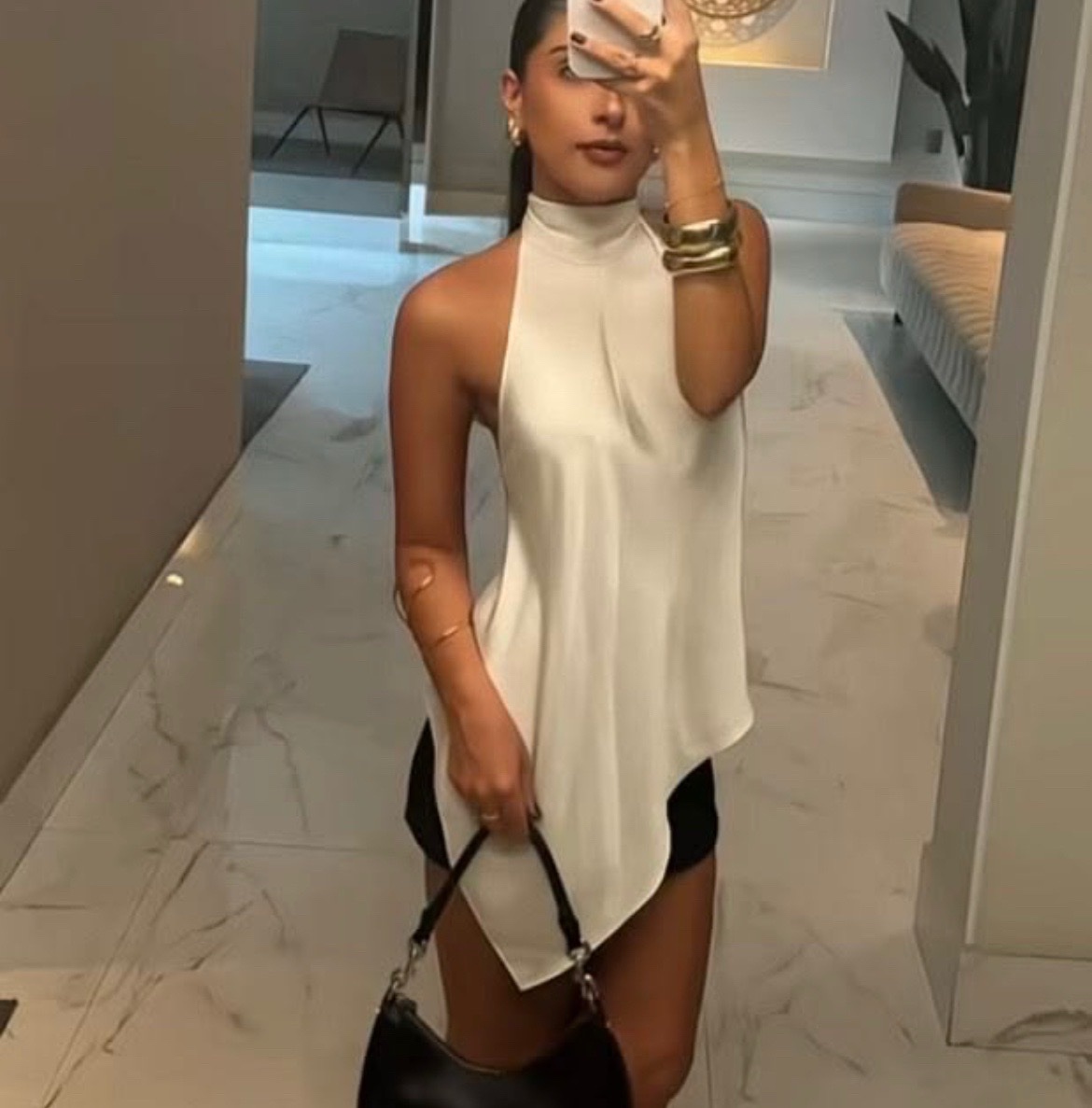 CRÈME TOP DRAPÉ EN SATIN COL MONTANT DOS ÉCHANCRÉ 🤍🏷️