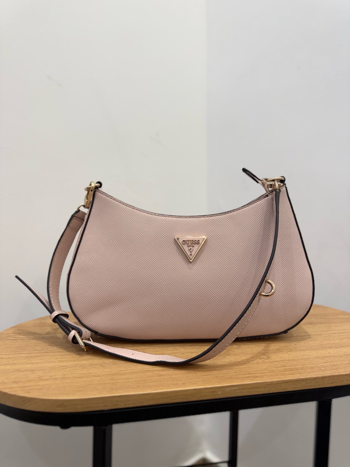 GUESS authentique 