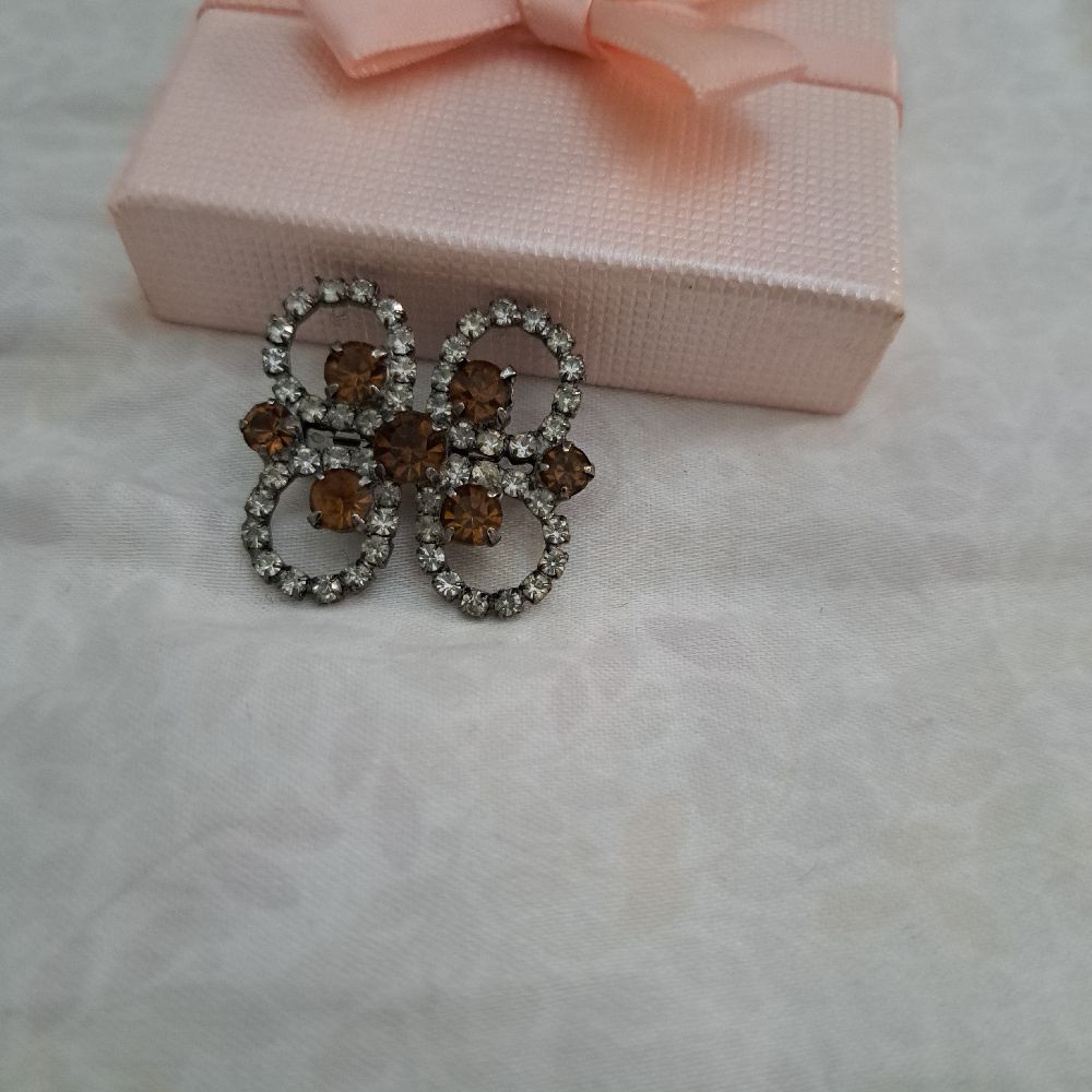  broche