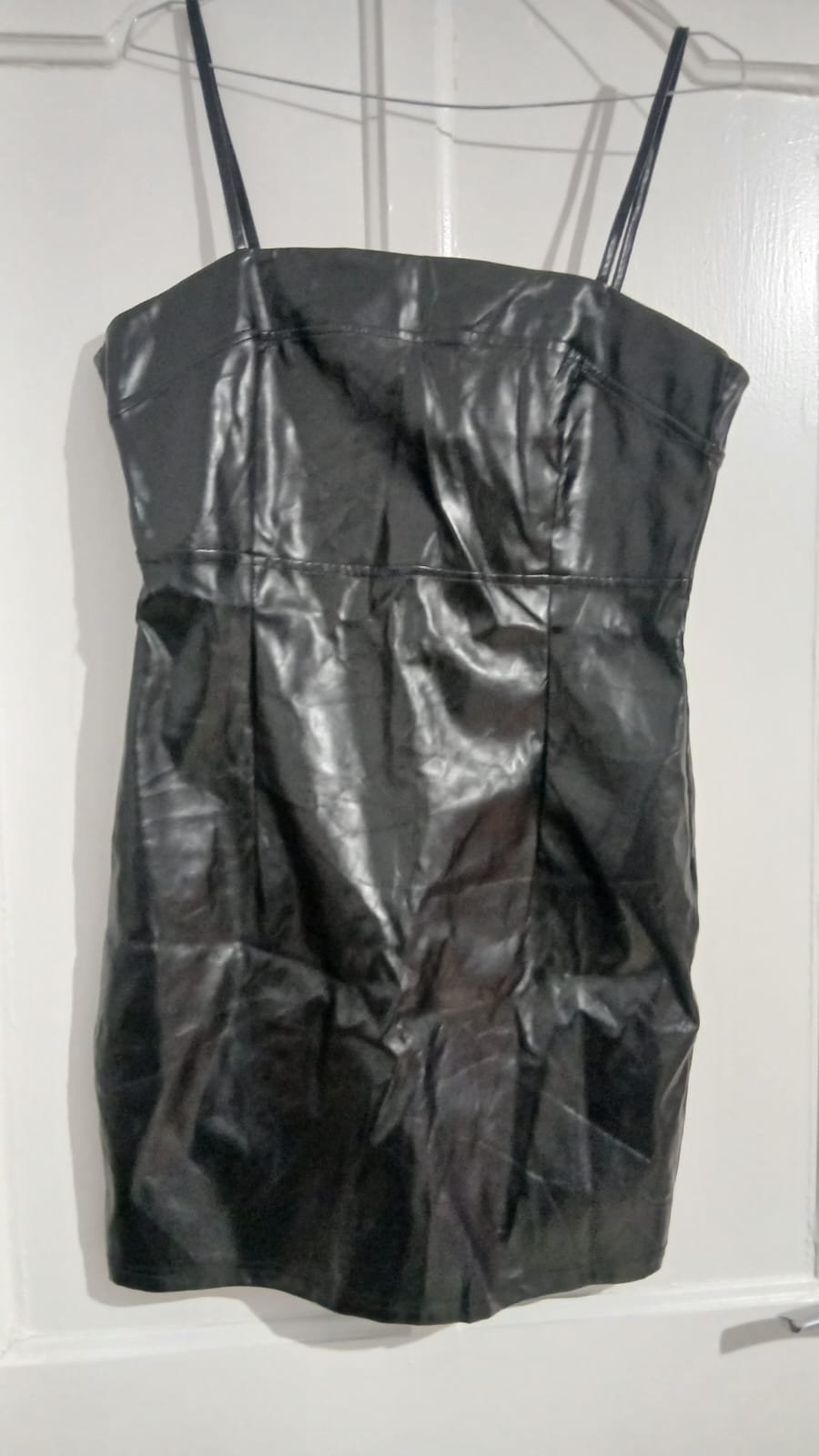 Robe en similicuir 