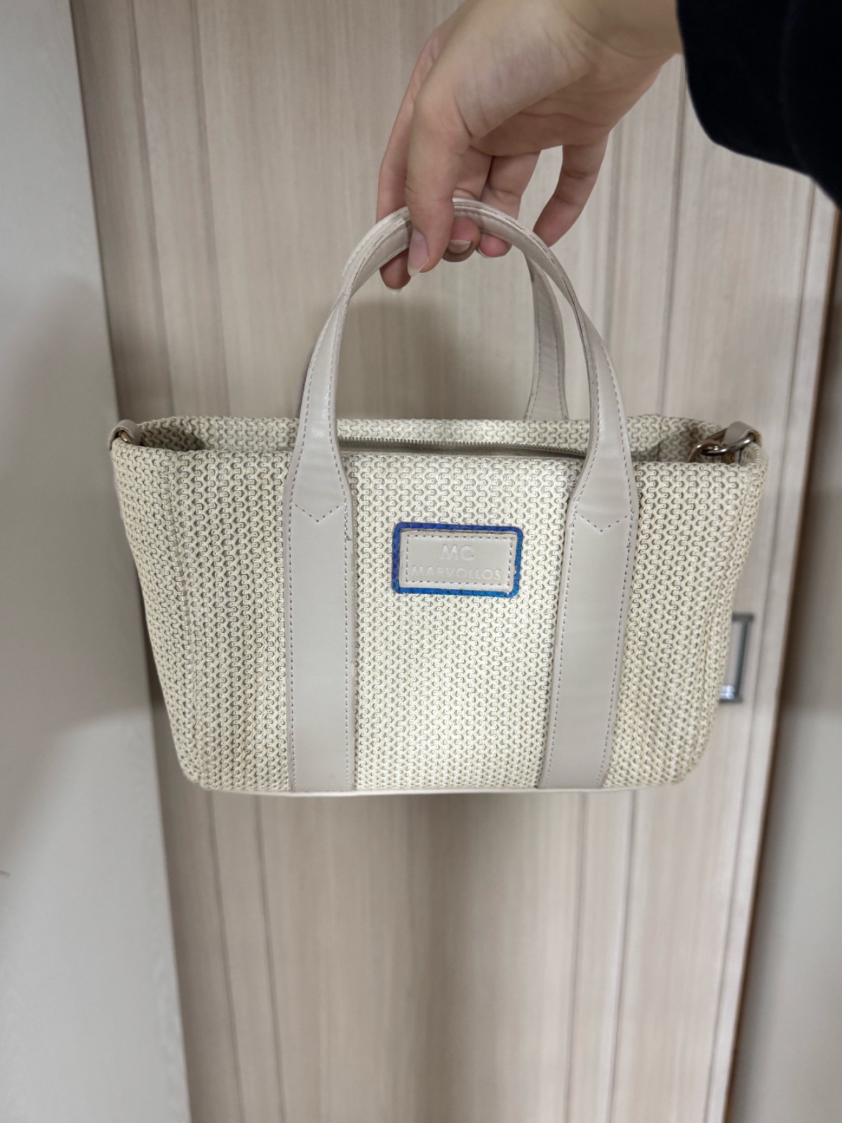 Sac à main beige texturé – élégant et tendance