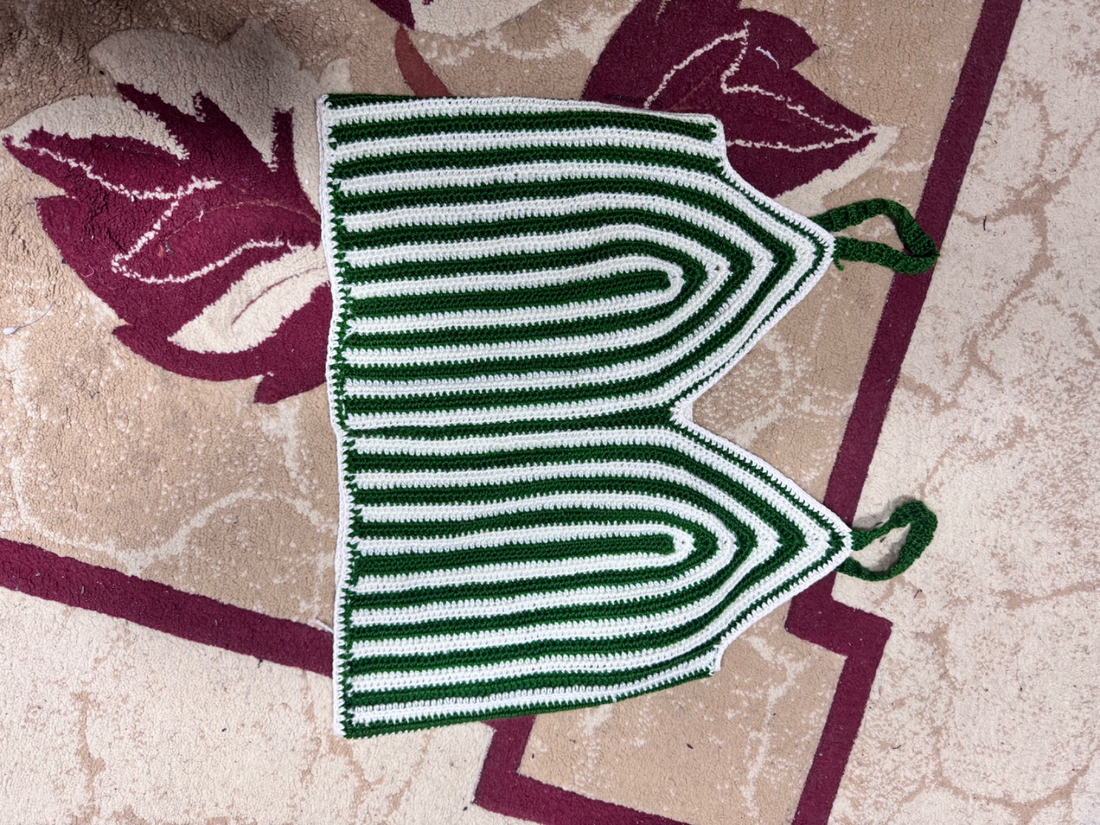 Top en crochet vert et blanc