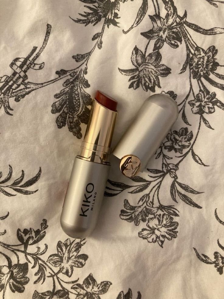 Rouge a lèvres kiko milano réf 506