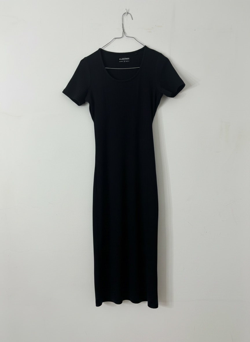 Robe noir simple
