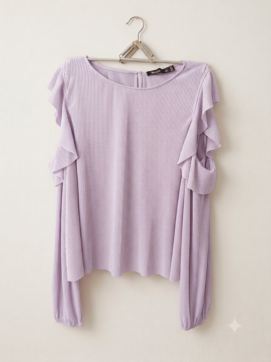 🌸 Haut / Pull plissé  à volants & épaules dénudées – Bershka