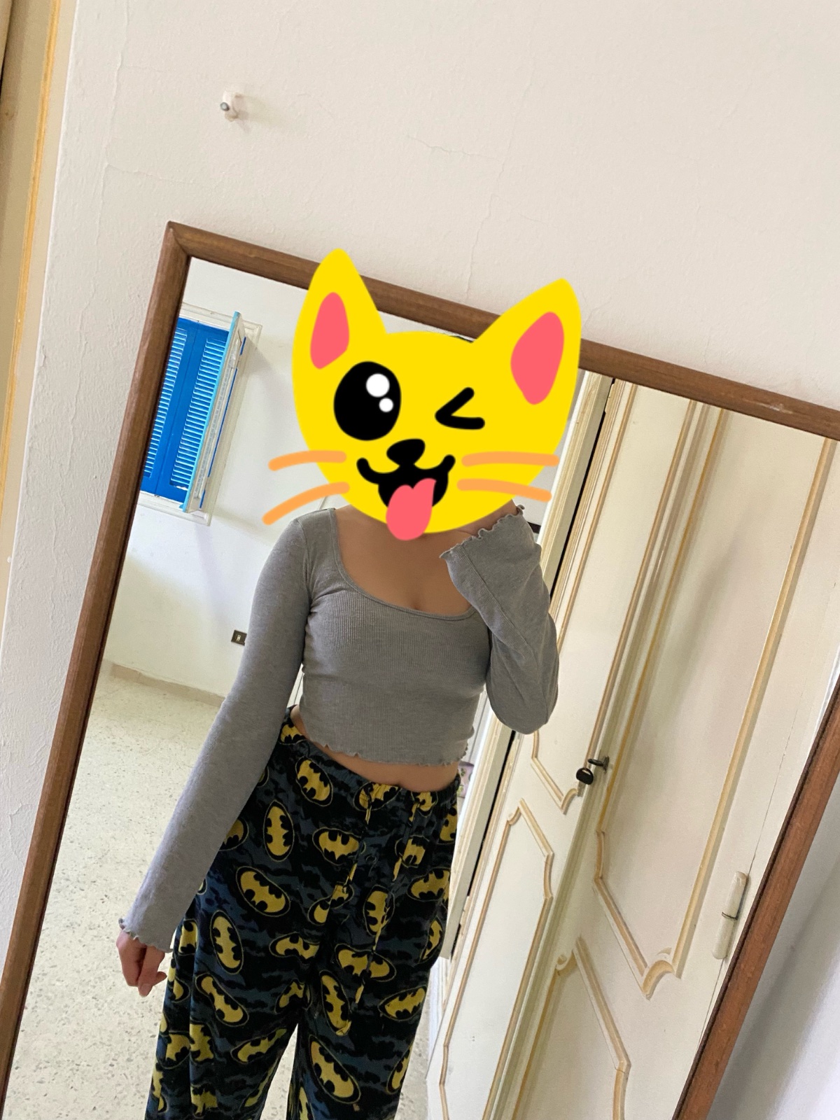 Top bershka S M manches à volants
