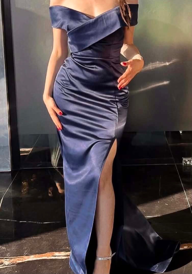 Robe soirée bleu satin 