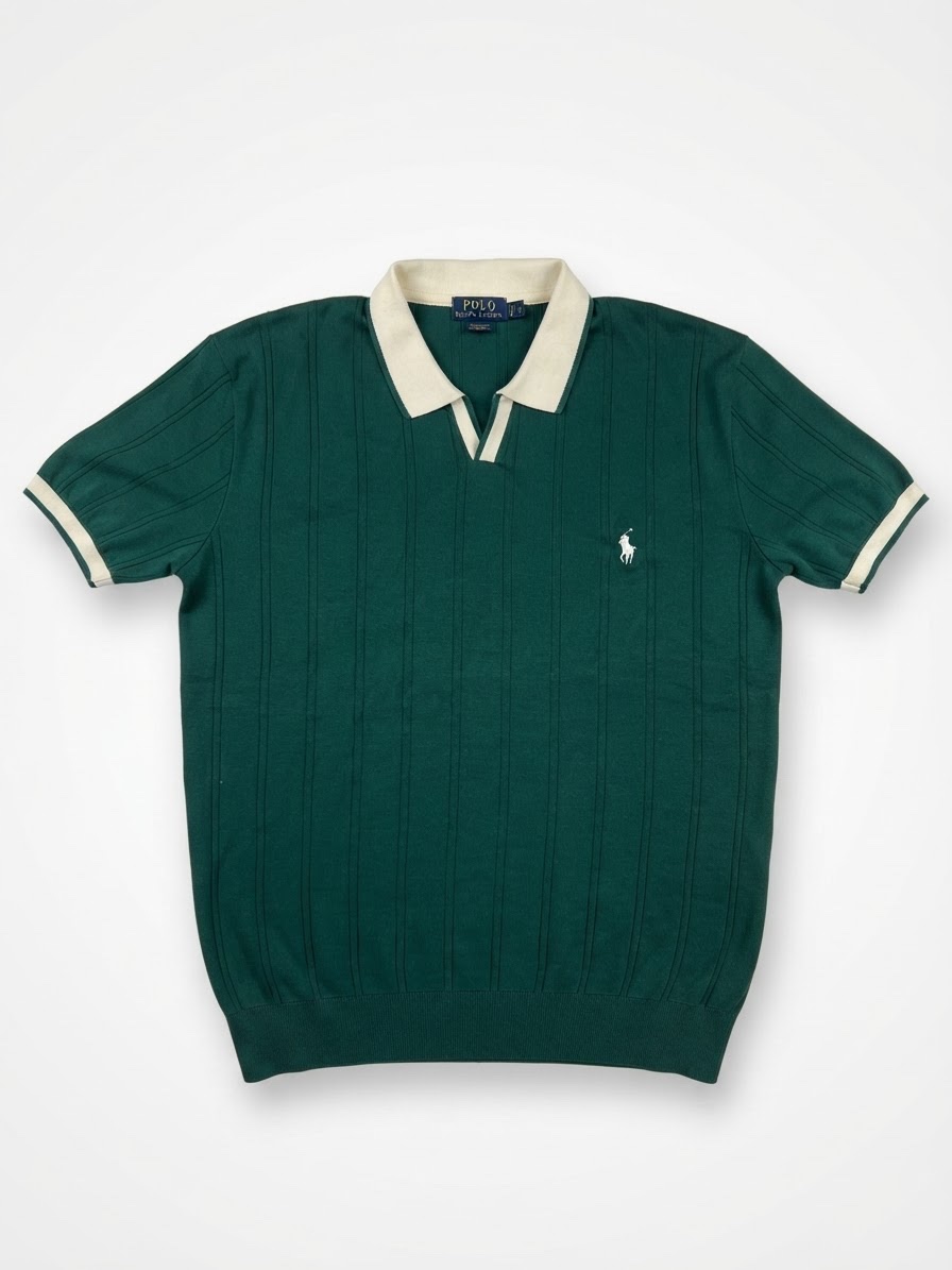 Polo Ralph Lauren short-sleeve knitted polo, with the embroidered Pony logo and white collar/cuffs.