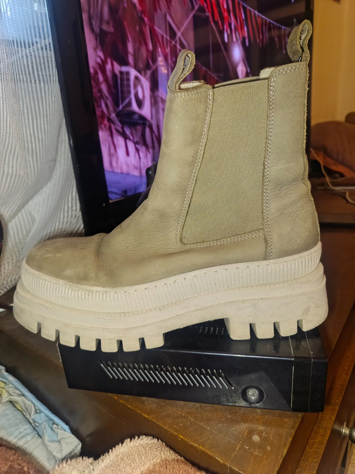 Boots 