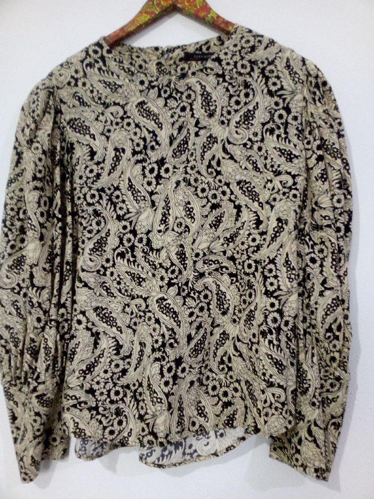 Top classe Zara Beige, noir et doré neuf sans étiquette T40