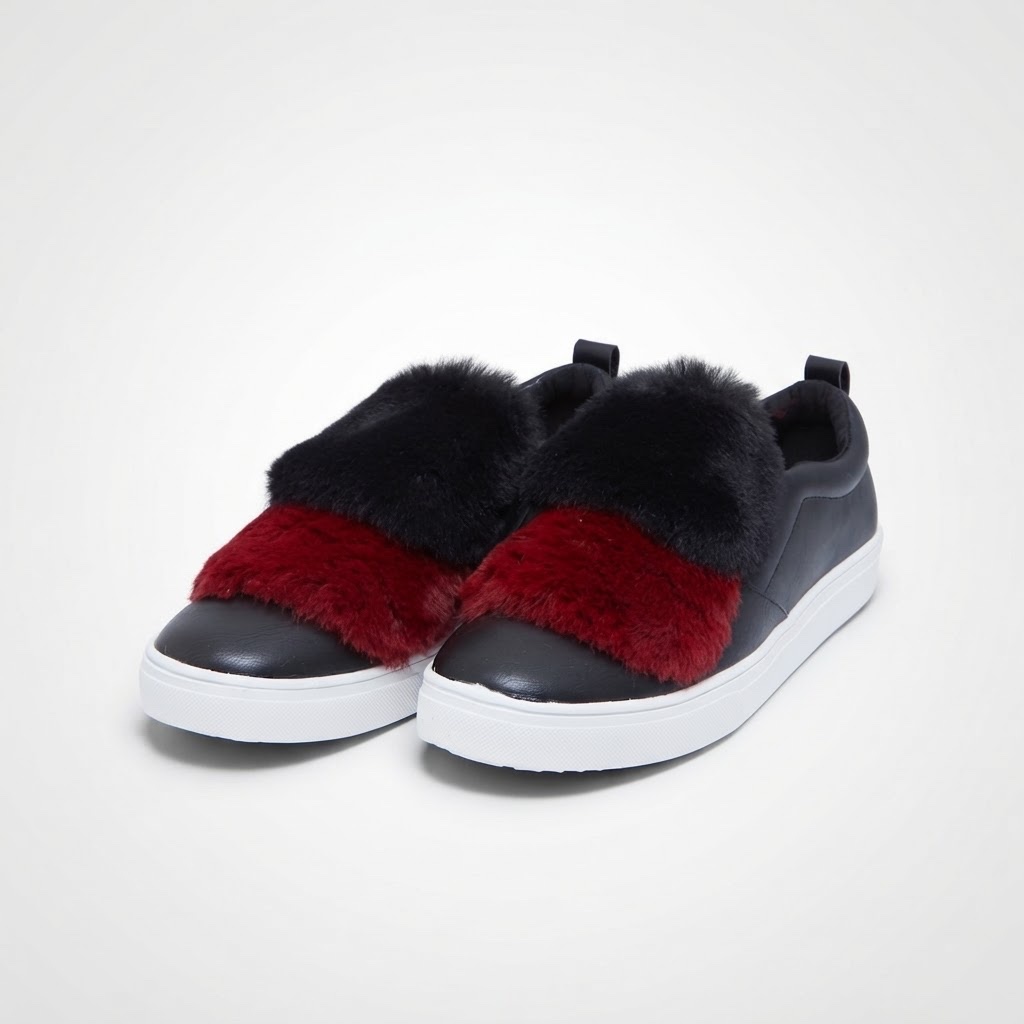 Chaussures avec fantaisies fourrures pimkie