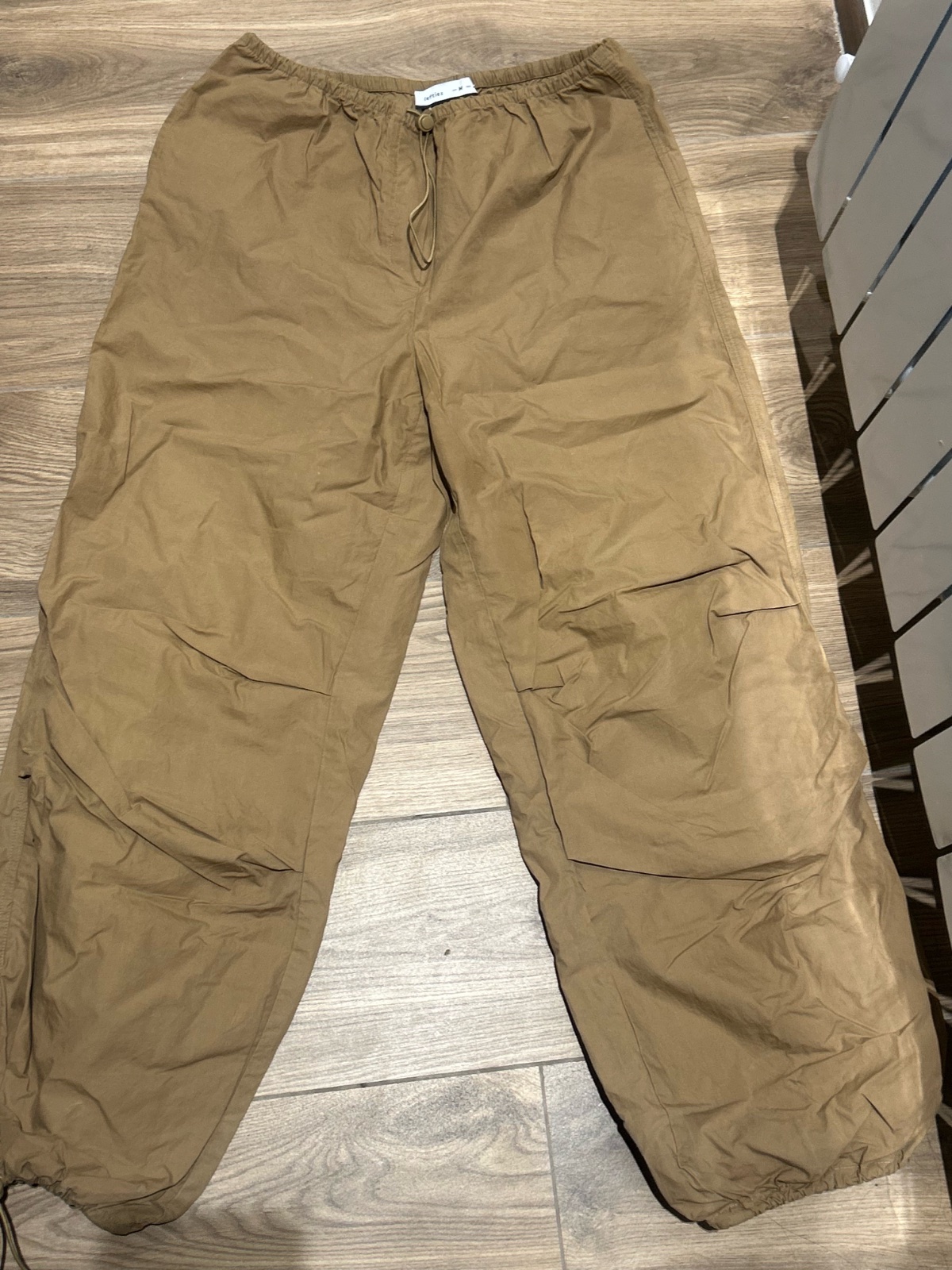 Pantalon parachute caramel