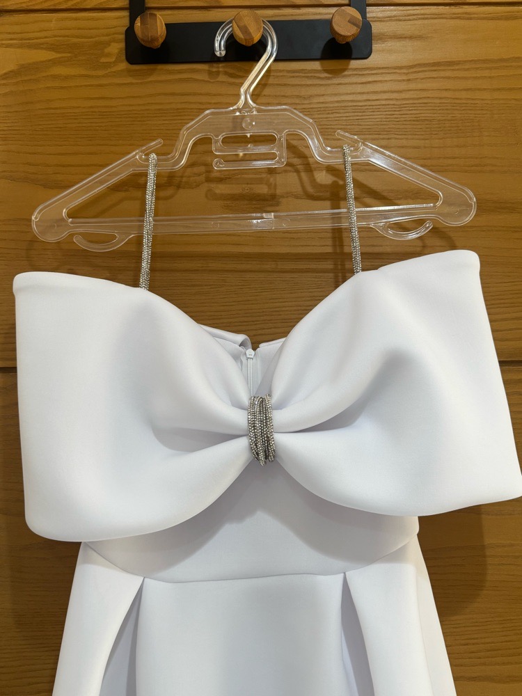 Robe blanche élégante