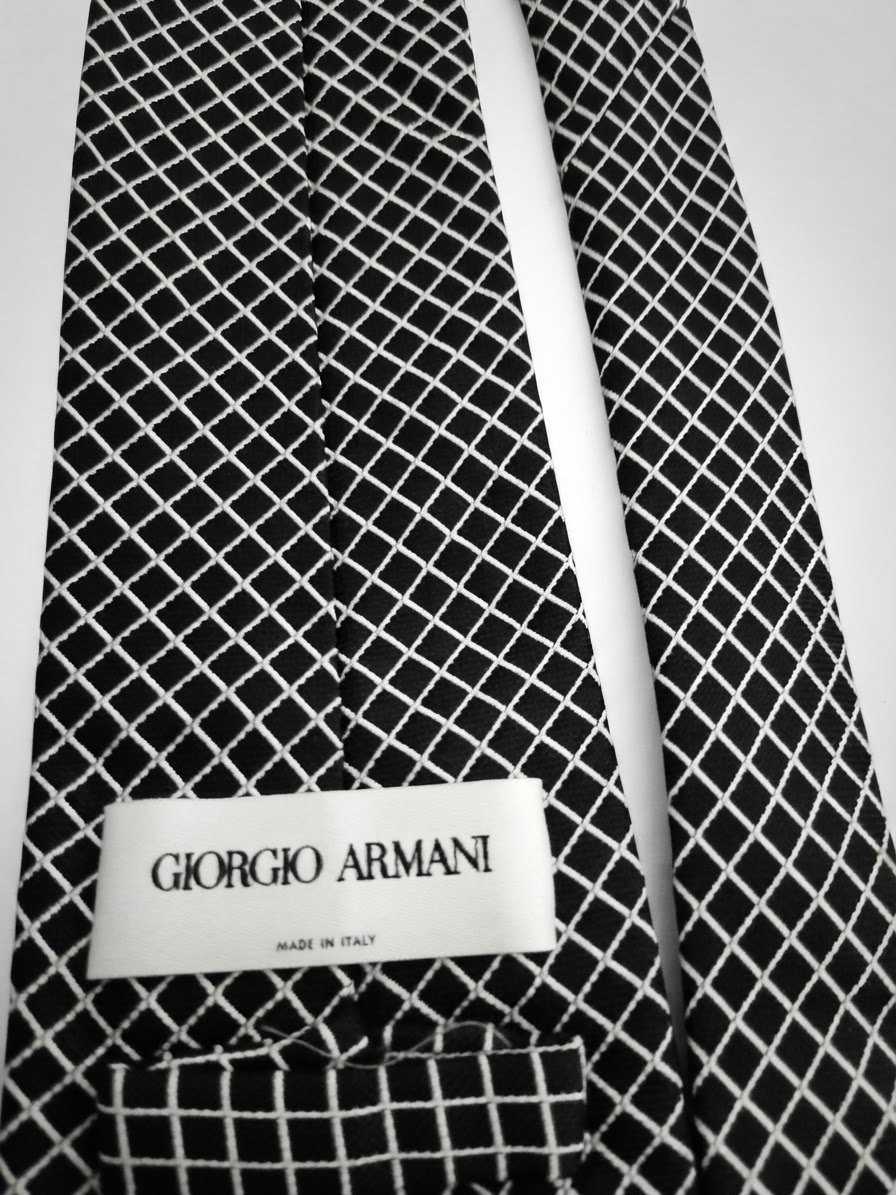 Giorgio armani authentique 