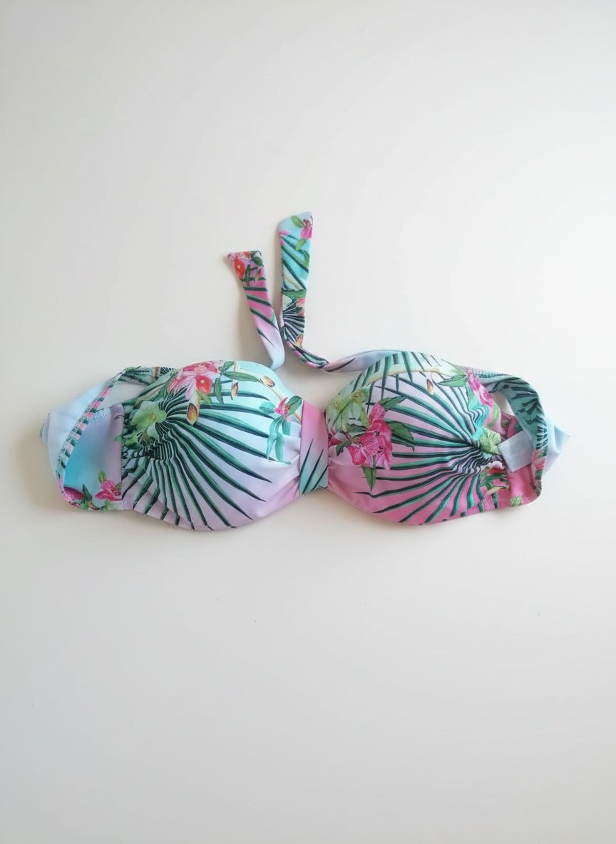 Haut de bikini très joli 