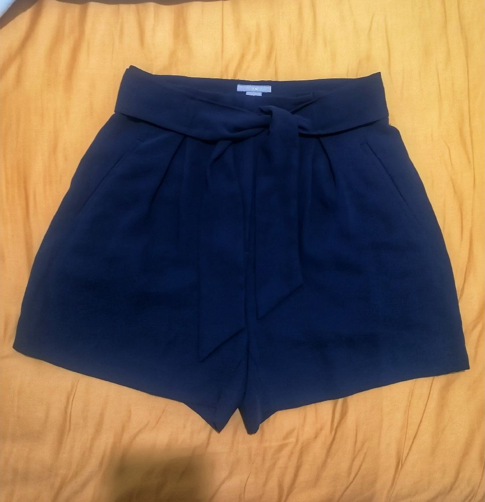 Short taille haute 