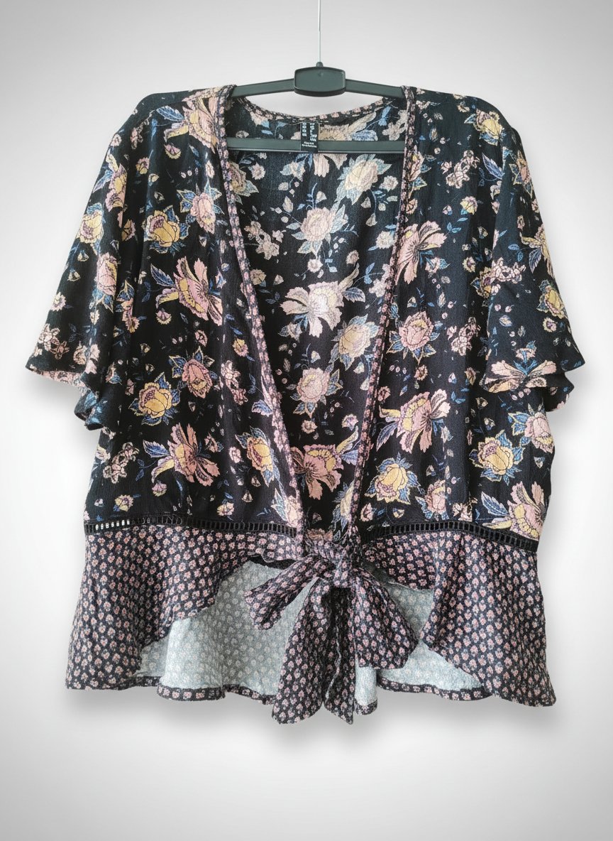 Boléro noir fleuri NEW LOOK