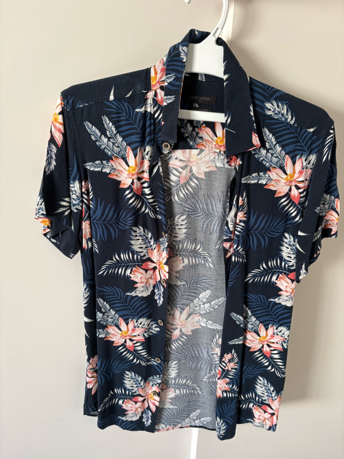 Chemise fleurie