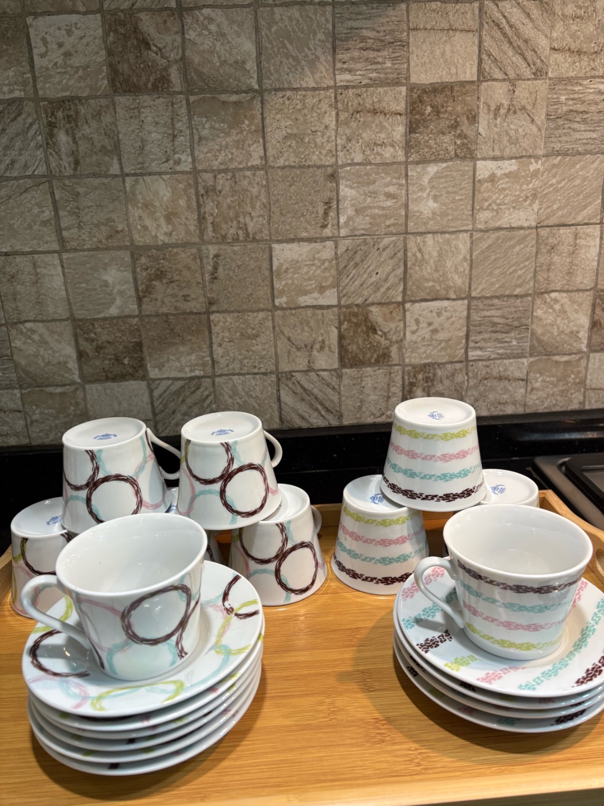 Des verres café 6 pieces et 4 pieces