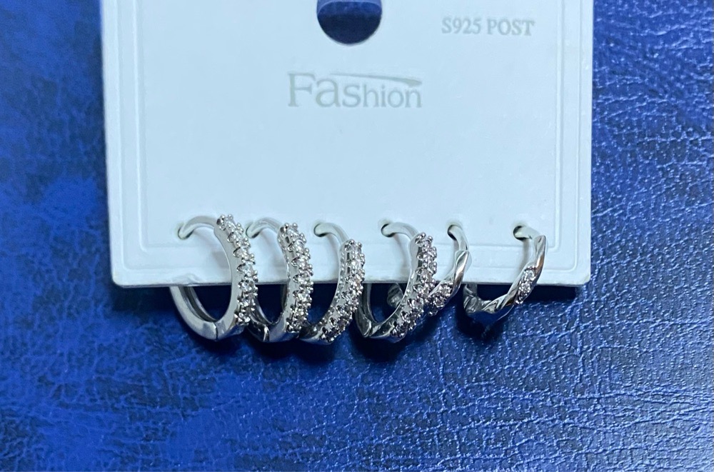 Trois paire de boucle d'oreille