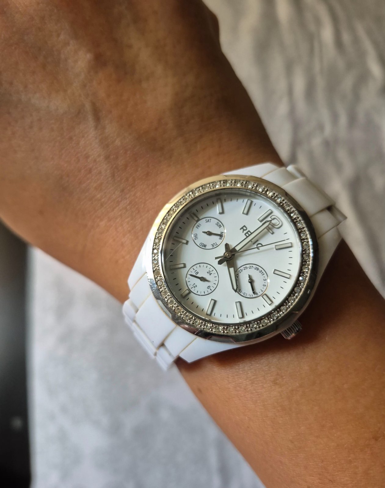 Montre RELIC by fossil 