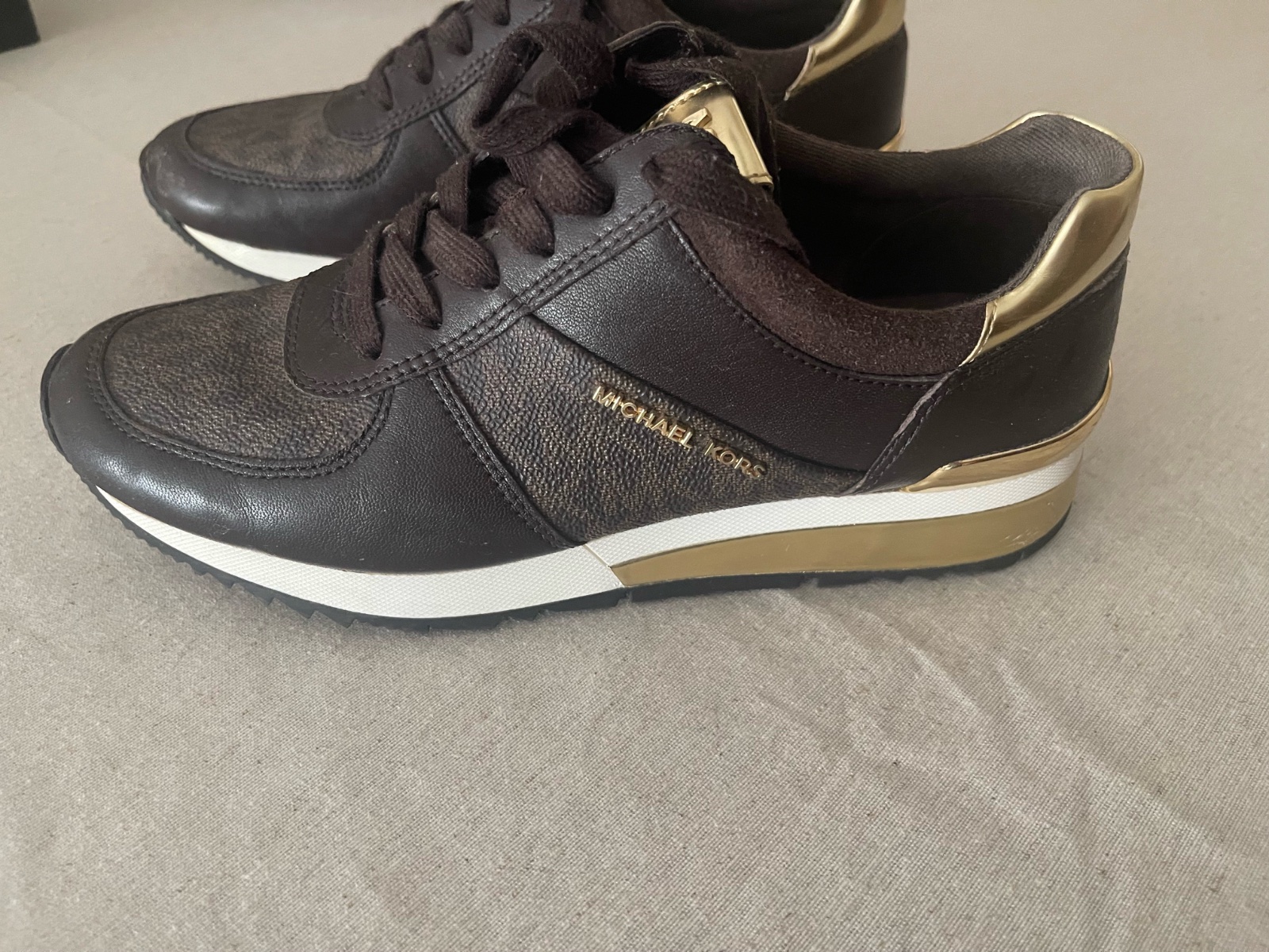 Chaussure MK 