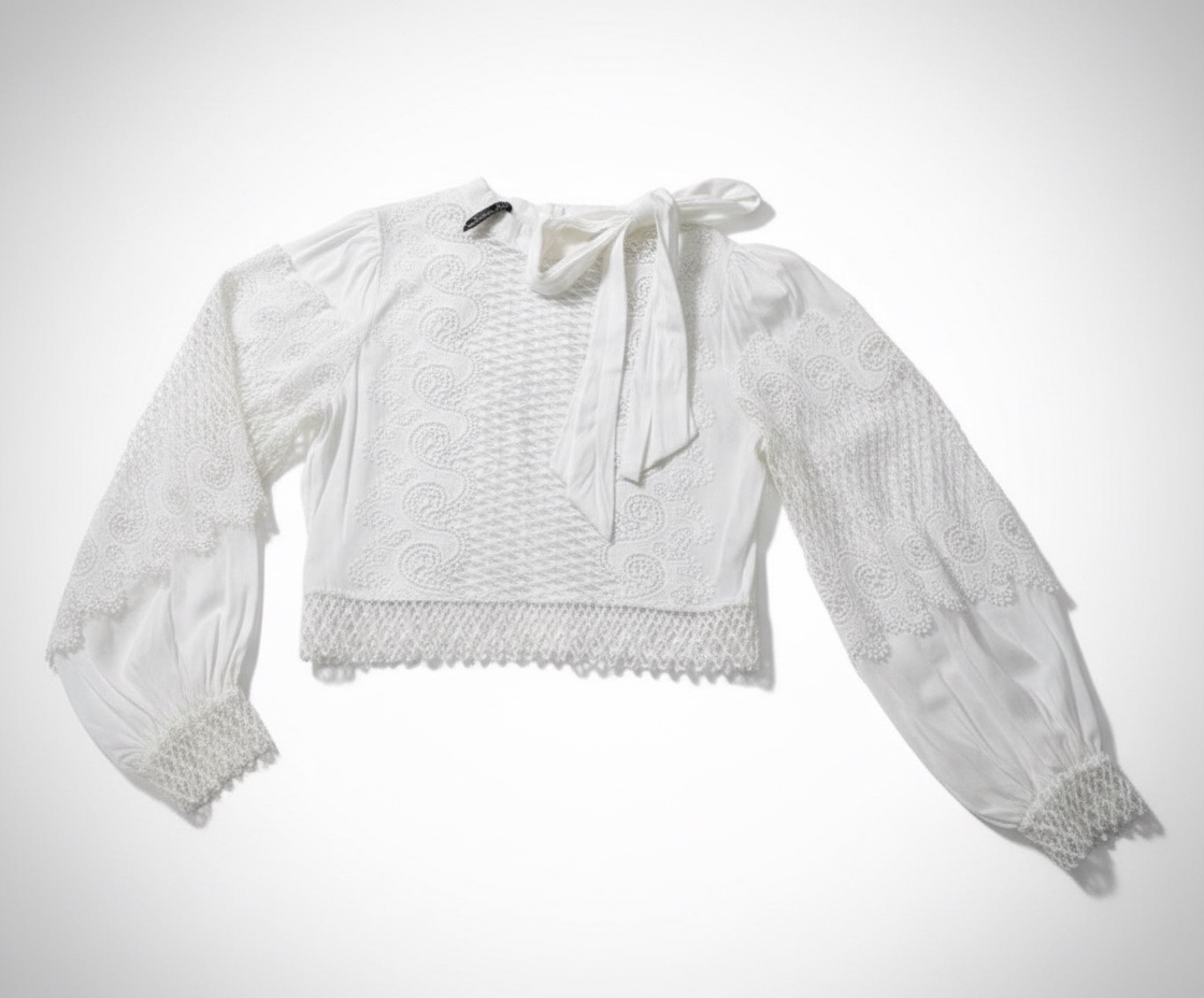 Chemise blanche en trés bon état taille S/M 