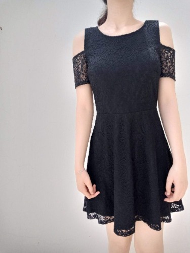 Robe Jennyfer Taille 36/S Blanc - Occasion En Très Bon État, Style Féminin Et Élégant