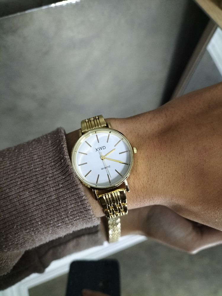 Montre doré QUARTZ stainless