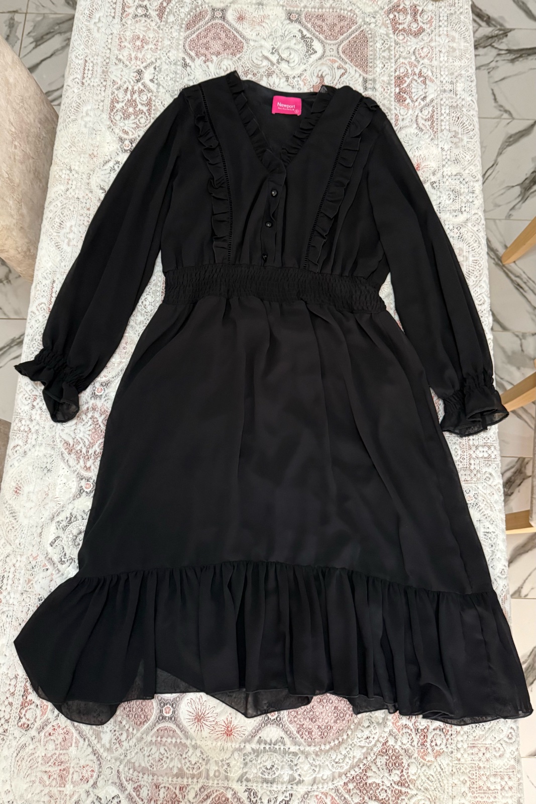 Robe noire Newport 