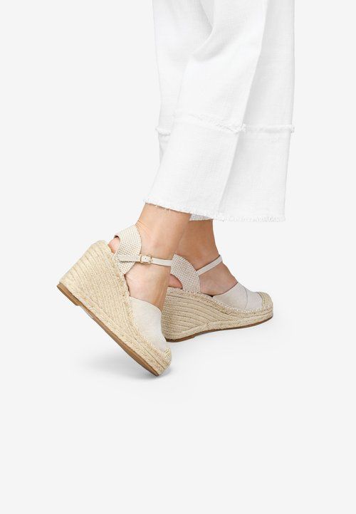 Sandales compensées de la marque Joliesse ❤️