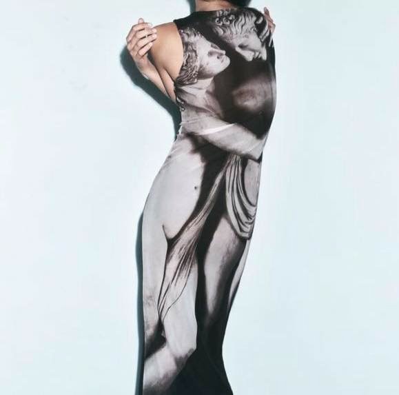 Robe Moulante Zara