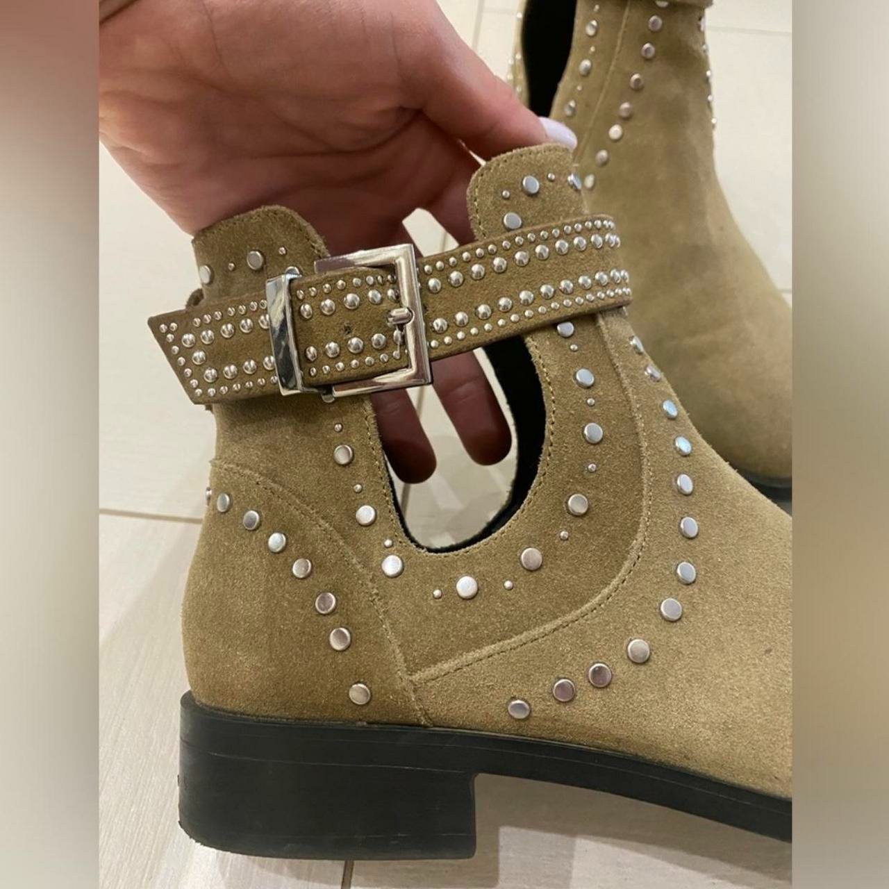 Zara Suède boots 