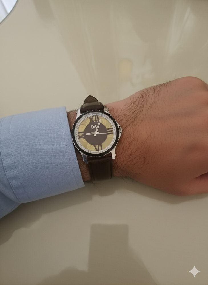 MONTRE D&G AUTHENTIQUE EN TRES BON ETAT