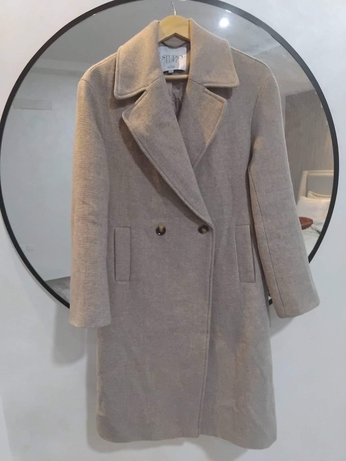 Manteau  tout neuf taille s over sise illabess m