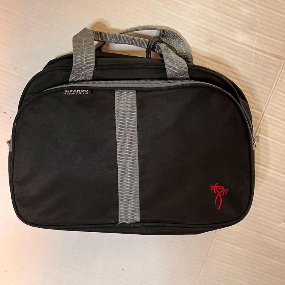 Ricardo of Beverly Hills Cosmetic Travel Bag